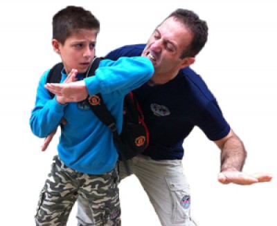 Aperte le iscrizioni stagione 2066/27 per i corsi antubullismo e difesa personale bimbi e juniores all’Accademia arti marziali Rimini